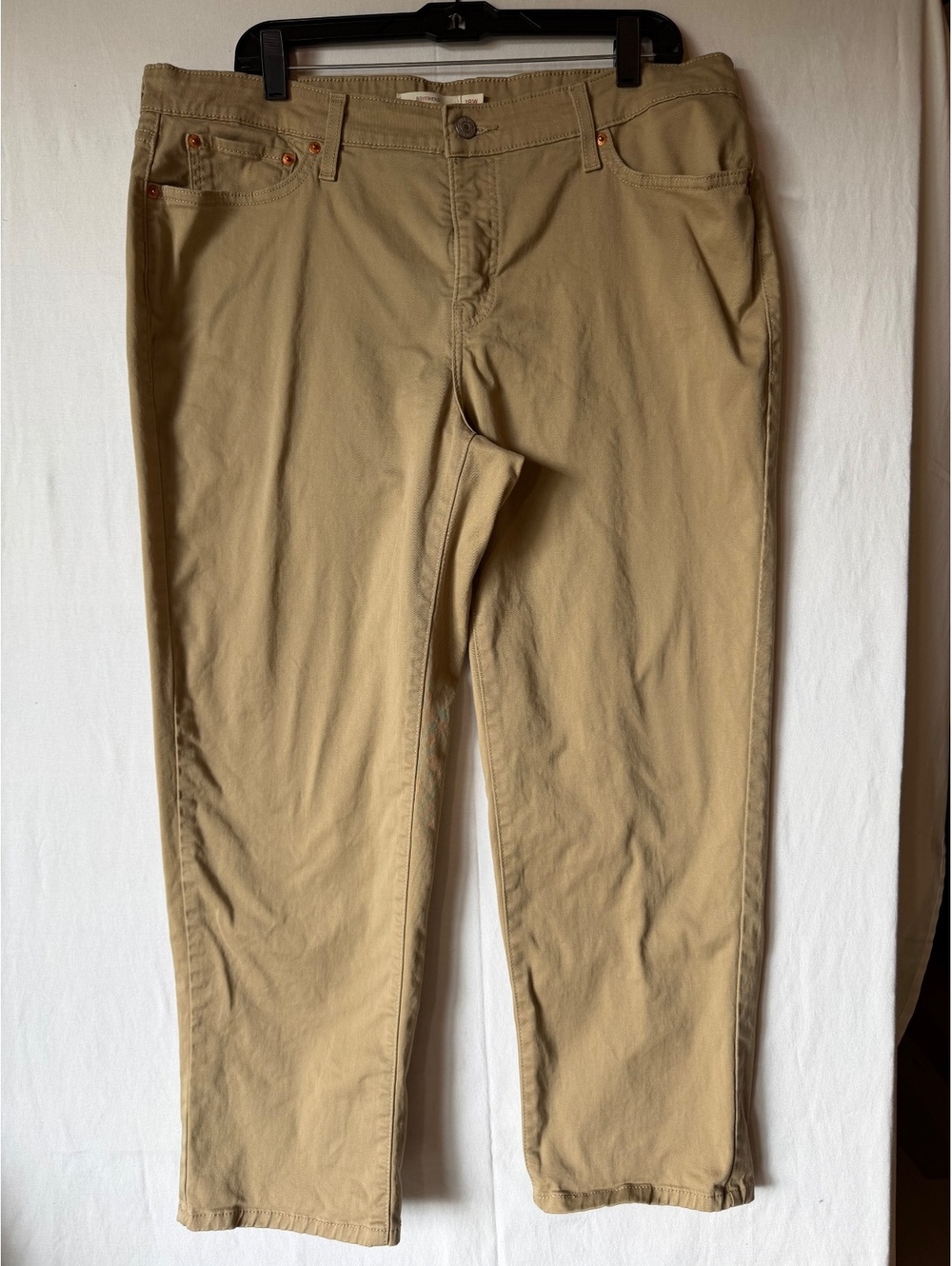 Levi's Women's Beige Boyfriend Pants Size 18W